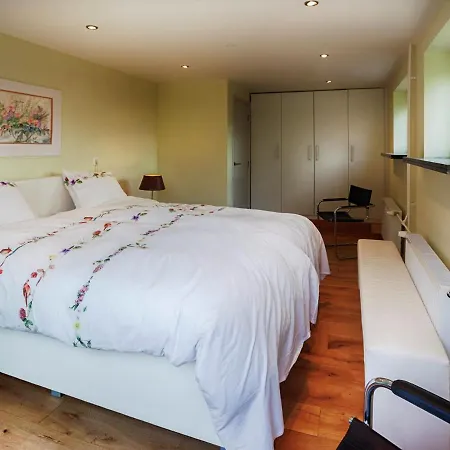 Вилла Luxurious Villa With Private Garden In Durbuy *