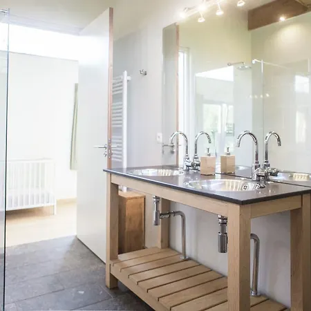 Luxurious Villa With Private Garden In Durbuy Дюрбюи