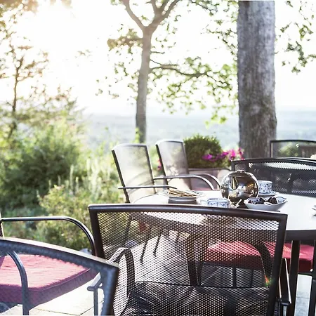 Вилла Luxurious Villa With Private Garden In Durbuy Дюрбюи